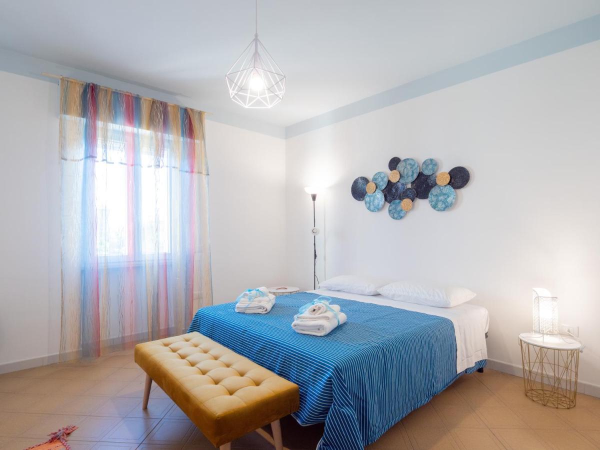 Salento 4 Stars - Blue & Yellow Squinzano Eksteriør billede